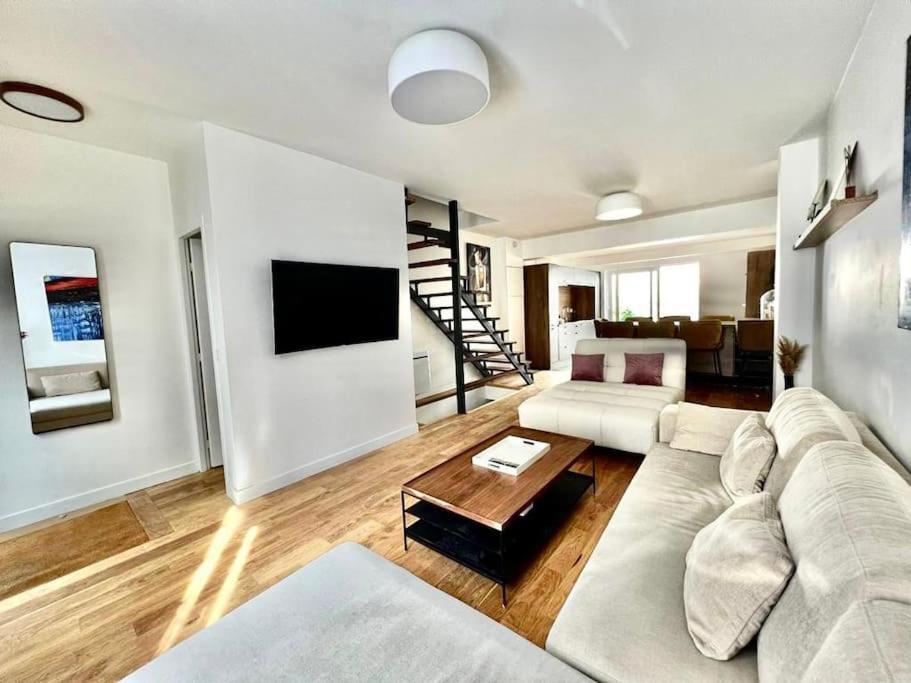 House Near Paris/Stade De France 圣但尼 外观 照片