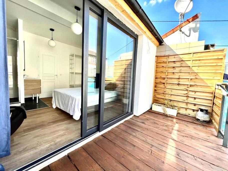 House Near Paris/Stade De France 圣但尼 外观 照片