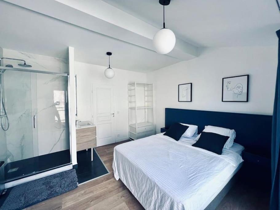 House Near Paris/Stade De France 圣但尼 外观 照片