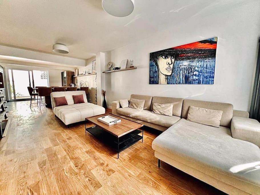 House Near Paris/Stade De France 圣但尼 外观 照片